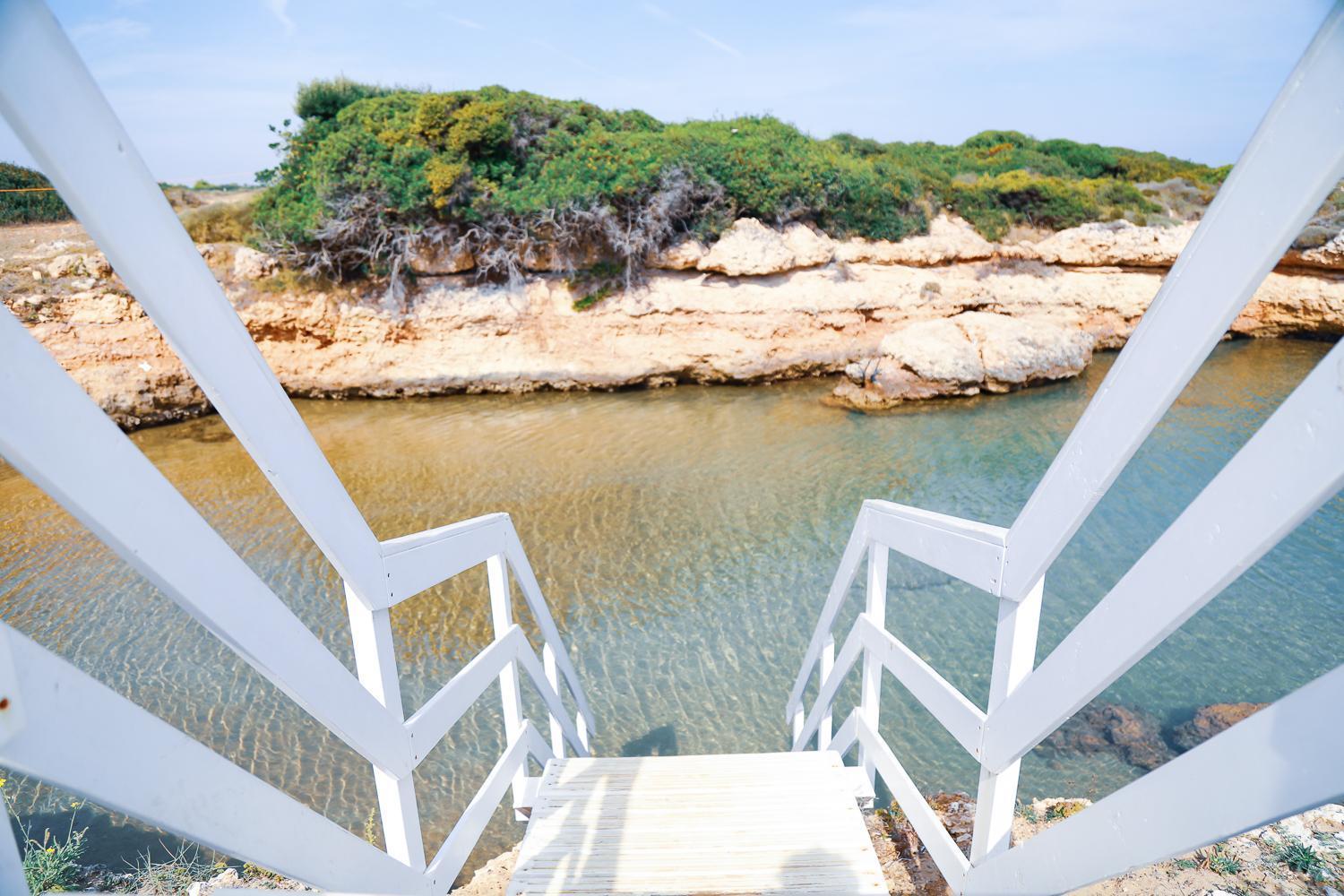 טורה סנטה סאבינה Hotel Scoglio Degli Achei מראה חיצוני תמונה
